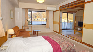 【東館】 和洋室 禁煙（河口湖側）