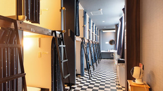 ファミリー 共同ドミトリー