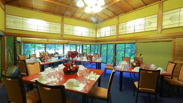 ボールルーム / 7