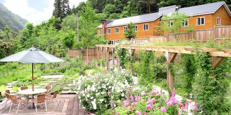 水上温泉 ペンション 朝ねぼう