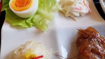 食事・飲み物 / 12