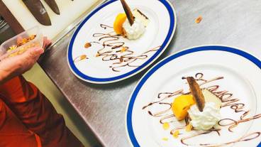 食事・飲み物 / 2