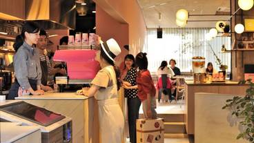 チェックイン / チェックアウト キオスク / 1