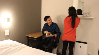 スタンダード ツインルーム シングルベッド 2 台 共用バスルーム