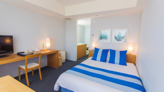 エコノミー ダブルルーム ダブルベッド 1 台 禁煙