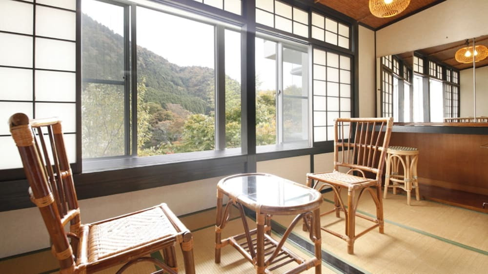 モダン和室　縁側