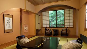 城崎温泉 喧噪の隠れ家 月のしずく(キノサキオンセン ケンソウノカクレガ ツキノシズク) / 1