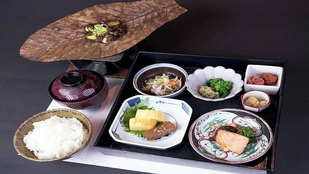 旅館のお食事処