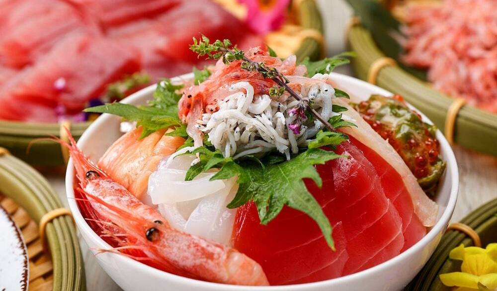 ビュッフェの海鮮丼 / 3