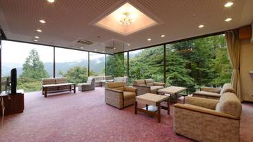 ロビーラウンジ / 4