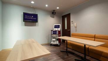 カラオケ ルーム / 4