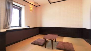 客室内のダイニングエリア / 10