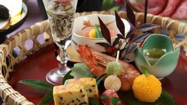 食事・飲み物 / 3