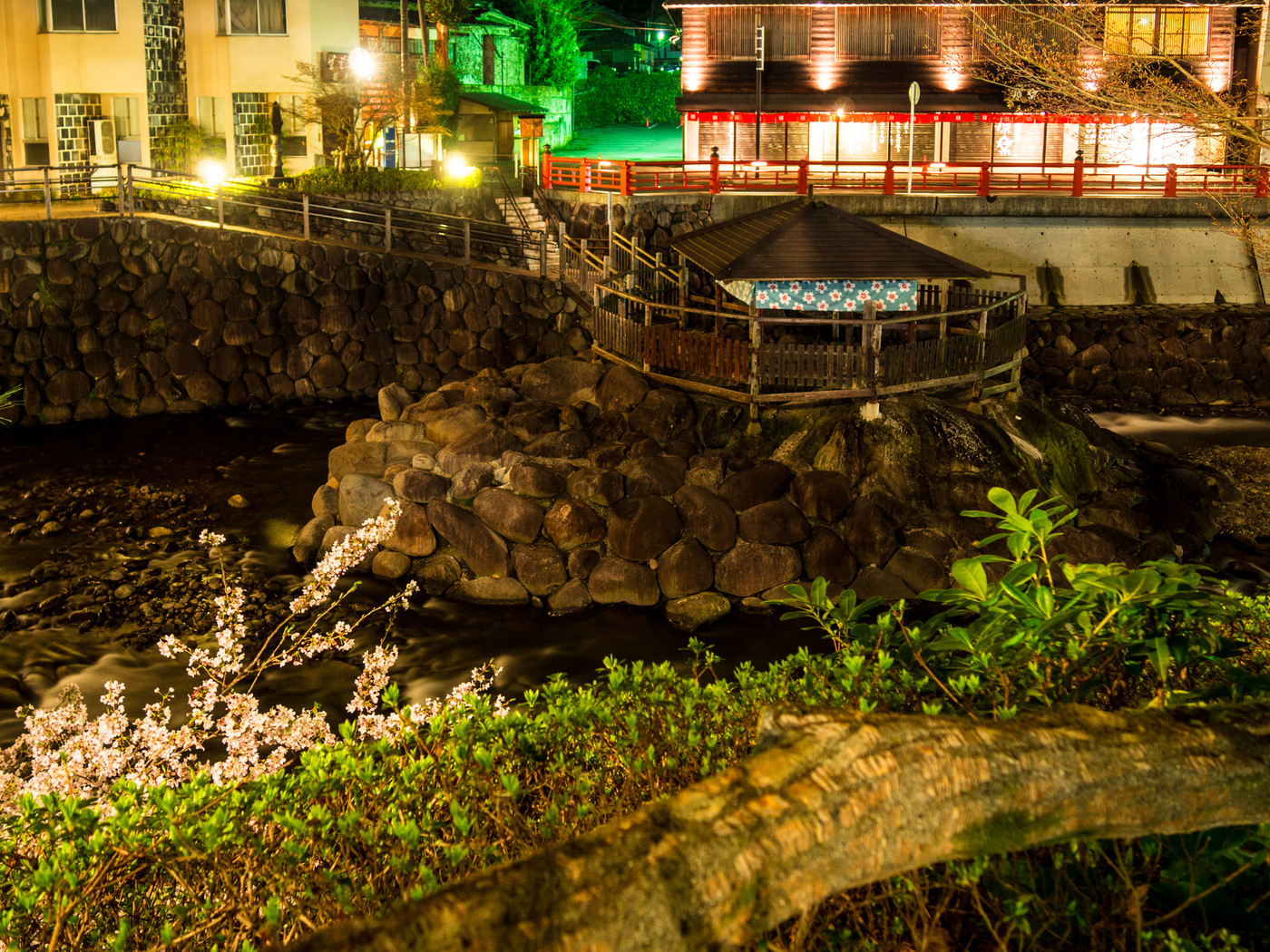【伊豆】修善寺温泉街の夜景【独鈷の湯・春】