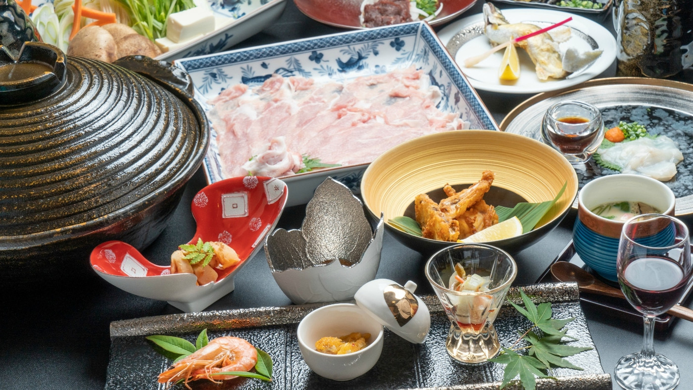 山の麓で忙しい自分をリセット。温泉とプールで日常を忘れて3577439
