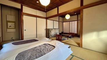 客室 / 7