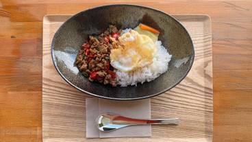 食事・飲み物 / 9