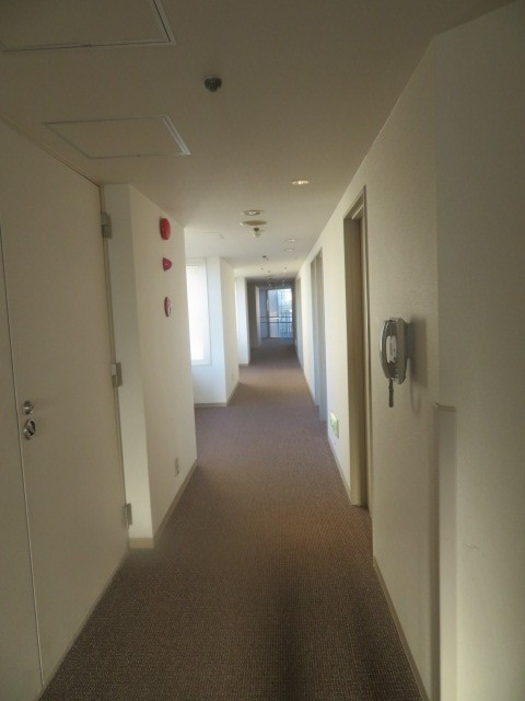 客室までの廊下