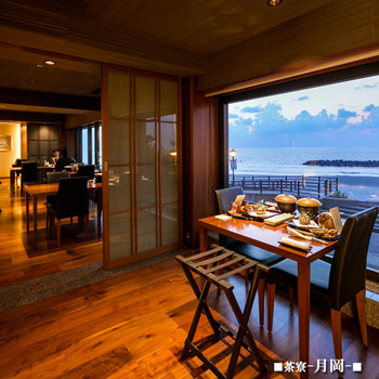 庄内の海を間近に望む、料理と温泉が魅力の旅館3489578