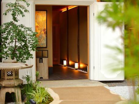 粟田口三条坊山荘 / 1