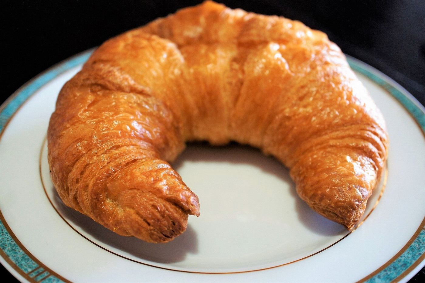 「ベーカリー　ししまる 戸越公園店」料理 621360 金賞クロワッサン 150円