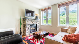 アパートメント 2 ベッドルーム リゾートビュー (Main Floor)