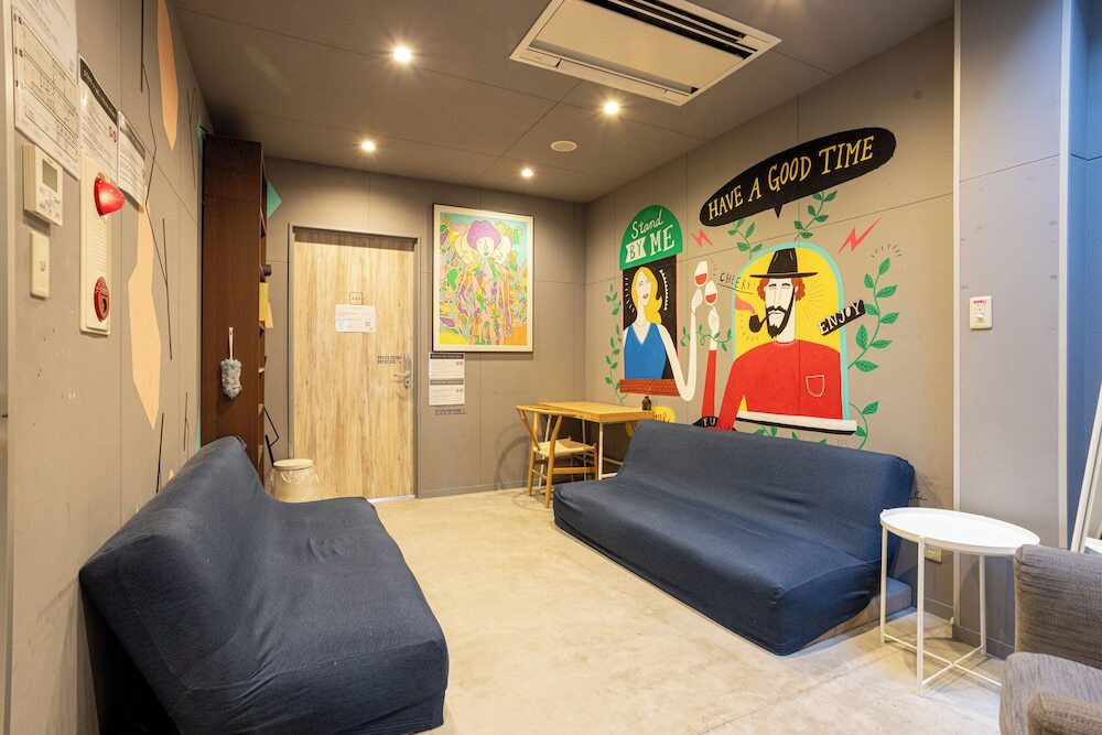 客室内のダイニングエリア