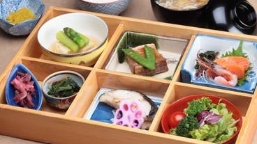 食事・飲み物 / 7