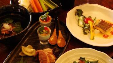 食事・飲み物 / 1