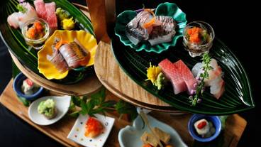 食事・飲み物 / 1