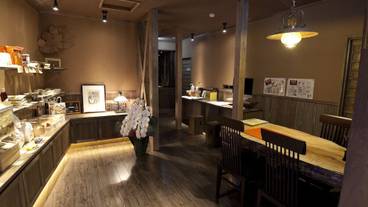 ロビー応接スペース / 4