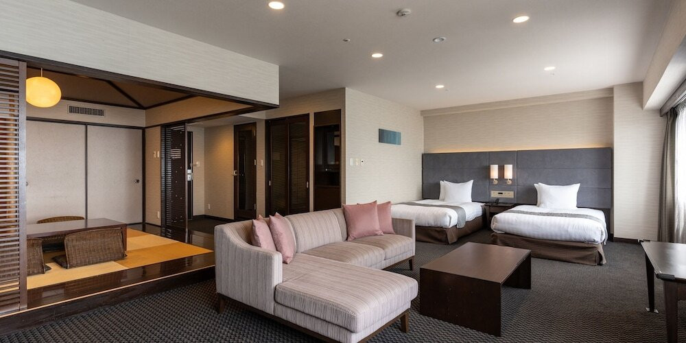 温泉にプールと盛りだくさん♪グループ旅行におすすめのホテル3947419