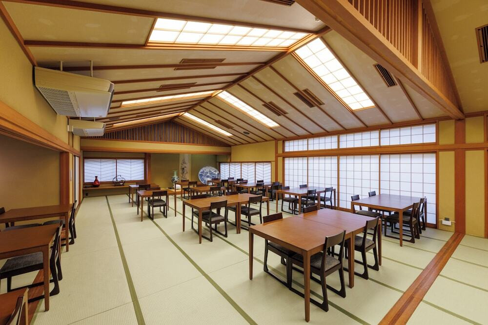 レストラン