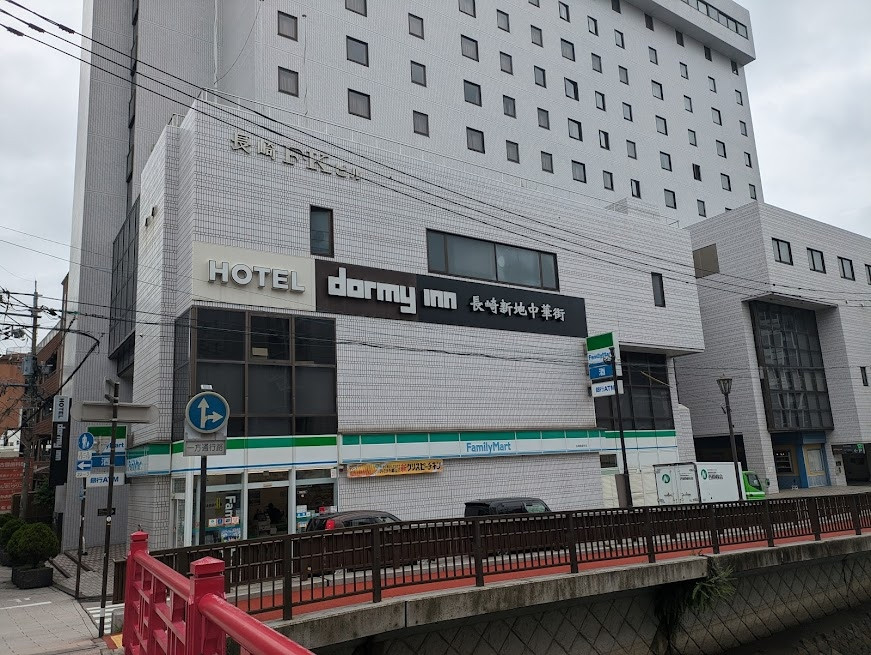 中華街の目の前です