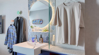 スタジオ シングルベッド 2 台 (Side by Side)