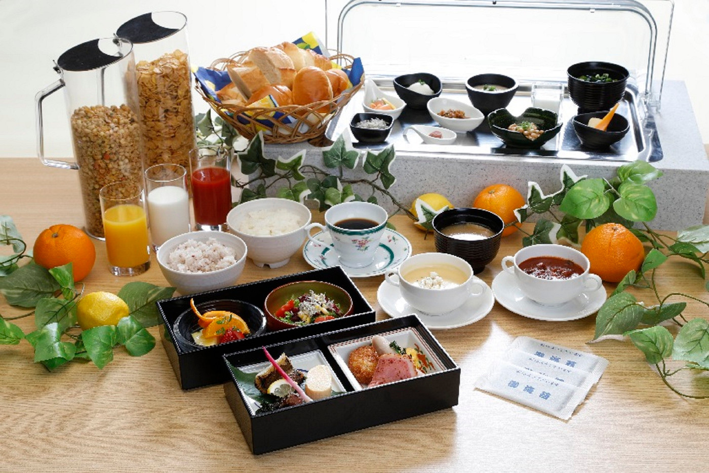 船を眺めながらいただくビュッフェ朝食にワクワク♪3466048