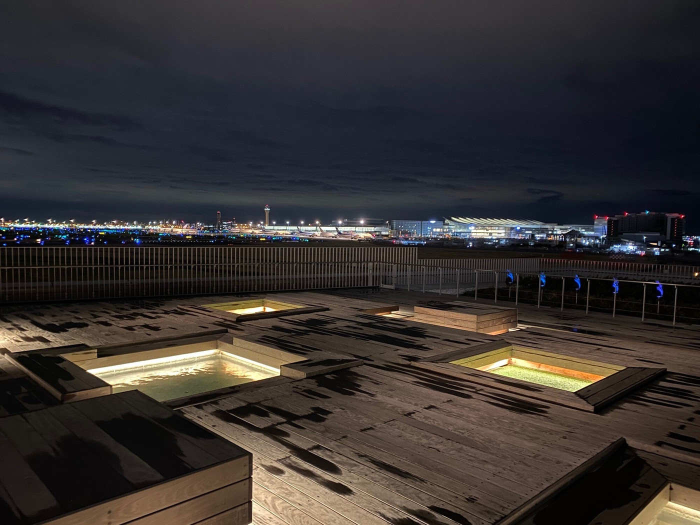 【コスパ的にも嬉しい空港周辺ホテル】4231223