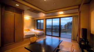 【ウッドデッキ付・和洋室】〈海側・禁煙客室・42㎡〉