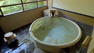 温泉掛流し露天風呂＆足湯･リビングルーム付  部屋食 (穂波) 禁煙