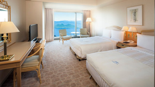 プレミアム ルーム シングルベッド 2 台 (Lake Side)