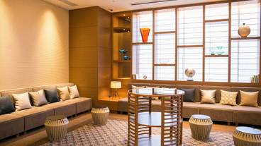 ロビーラウンジ / 11