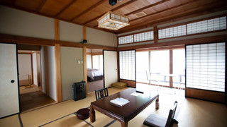 和室デラックスファミリールーム シャワートイレ付き 禁煙