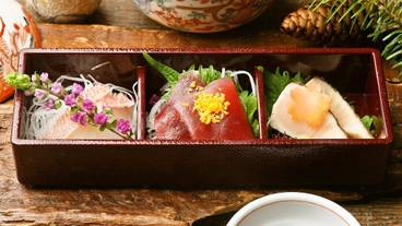 食事・飲み物 / 8