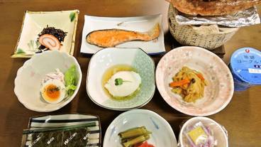 食事・飲み物 / 5