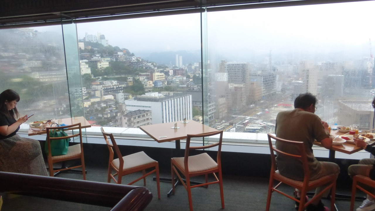 １５階のビュッフェ朝食レストラン