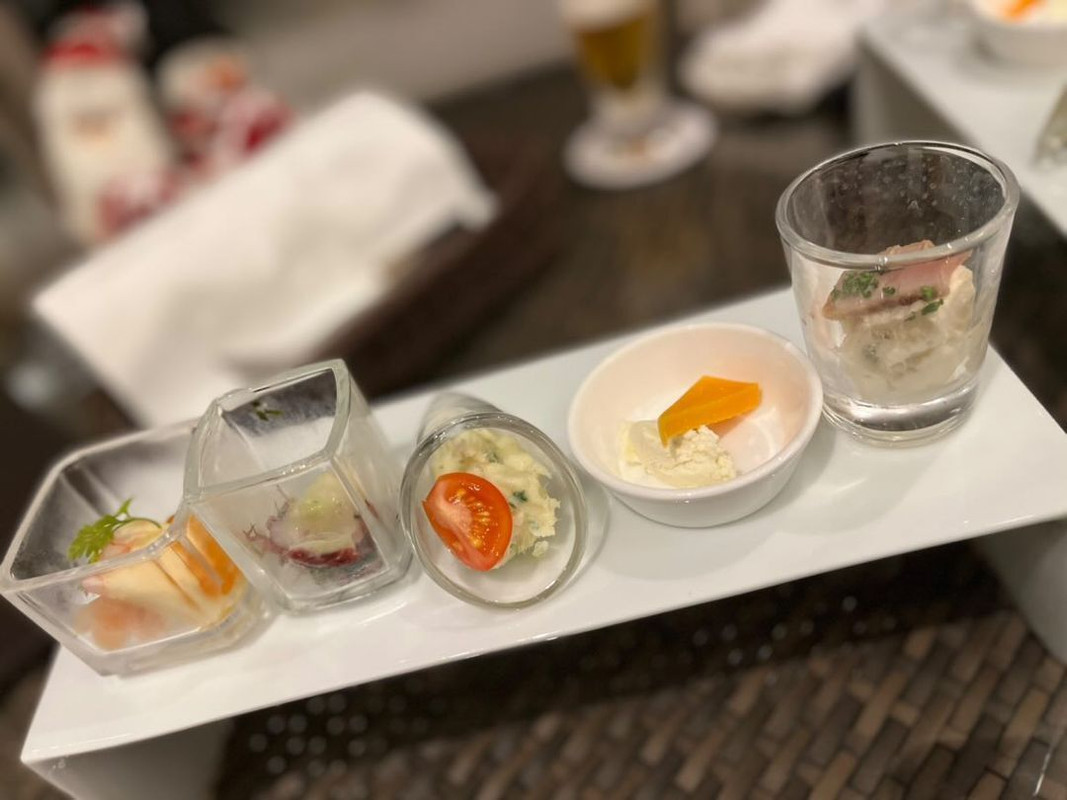 ラウンジでいただけるおつまみ / 2