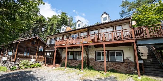 ペンション＆ログコテージ 軽井沢 星の子（長野県 ペンション） / 1