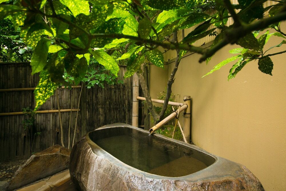 数寄屋造りの離れで露天風呂と「豚しゃぶ」を♪4240368