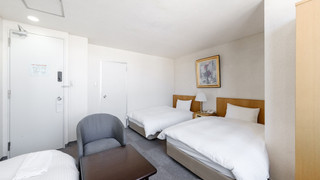 トリプルルーム 喫煙可