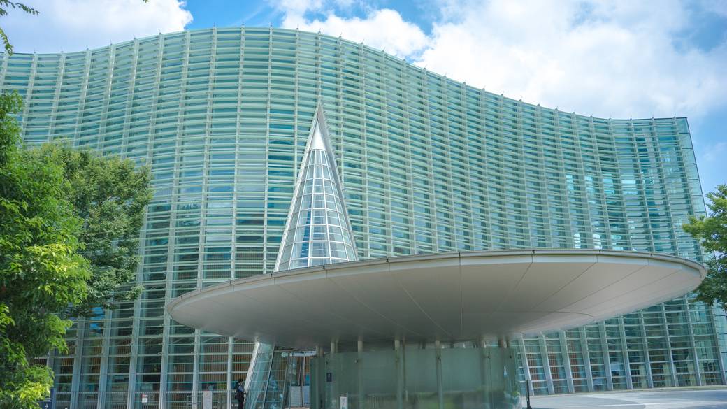 六本木の美術館で
アートな休日を / 1